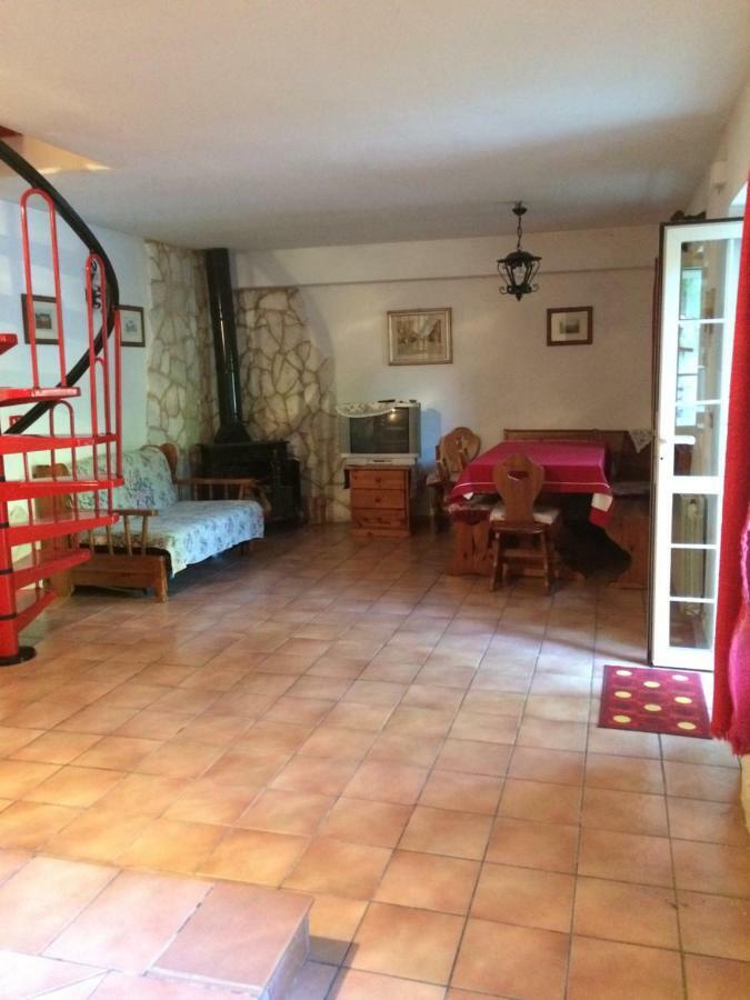 Casa Con Giardino Villa Pescasseroli Luaran gambar